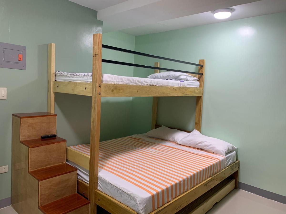 Beinte Singko De Marso Apartments Candon Экстерьер фото